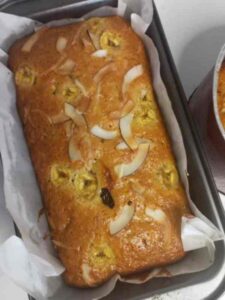 Read more about the article Homemade Moist Banana Bread Cake Recipe with Toasted Coconut Topping