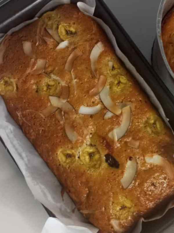 Reasons-Banana-Bread-Cake-Is-So-Addictive