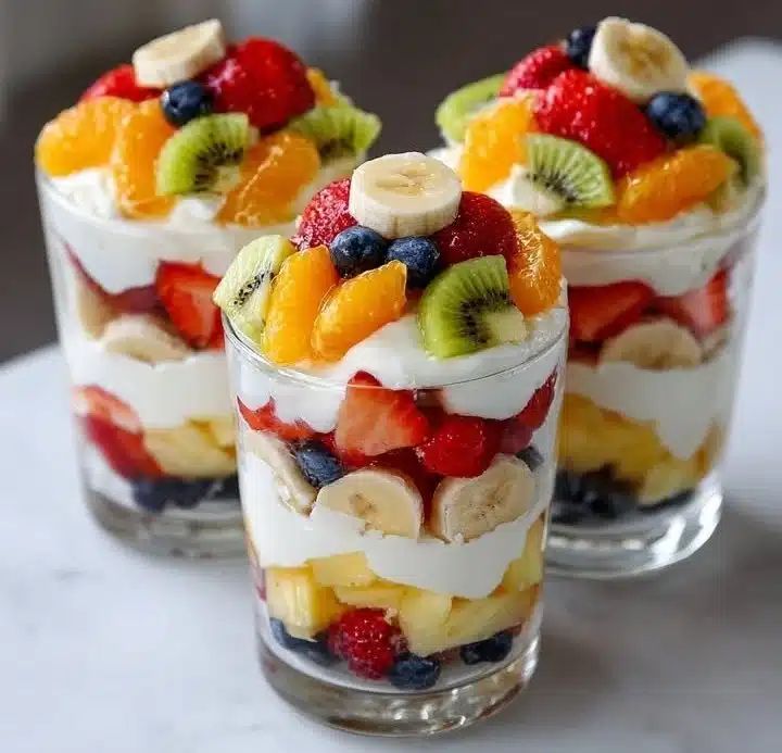 Fruit-Yogurt-Parfait-Cups-No-Bake-Desserts-You-Can-Make-Without-Turning-on-the-Oven