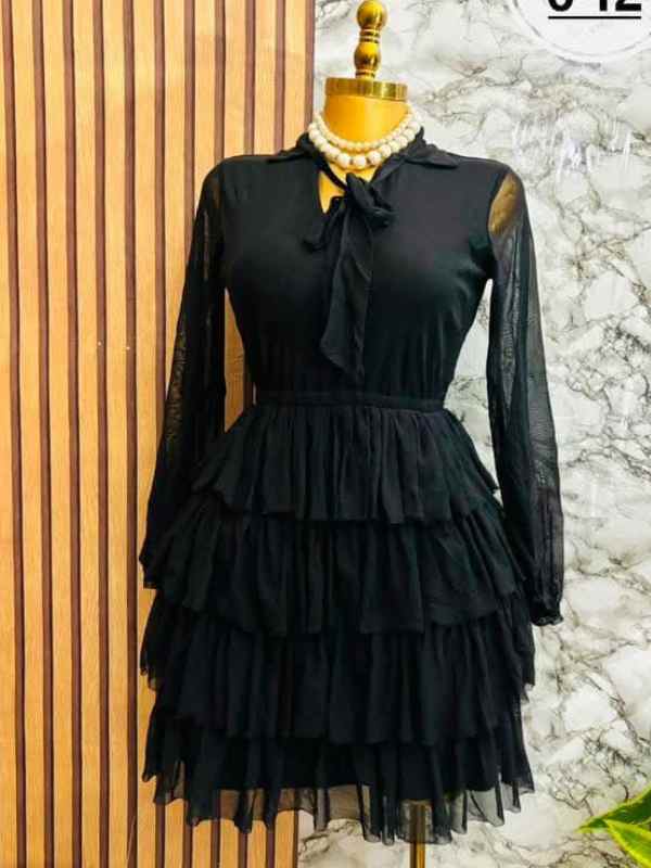 Compare-Fabrics-Strategically-top-selling-clothes-for-thrift-business-