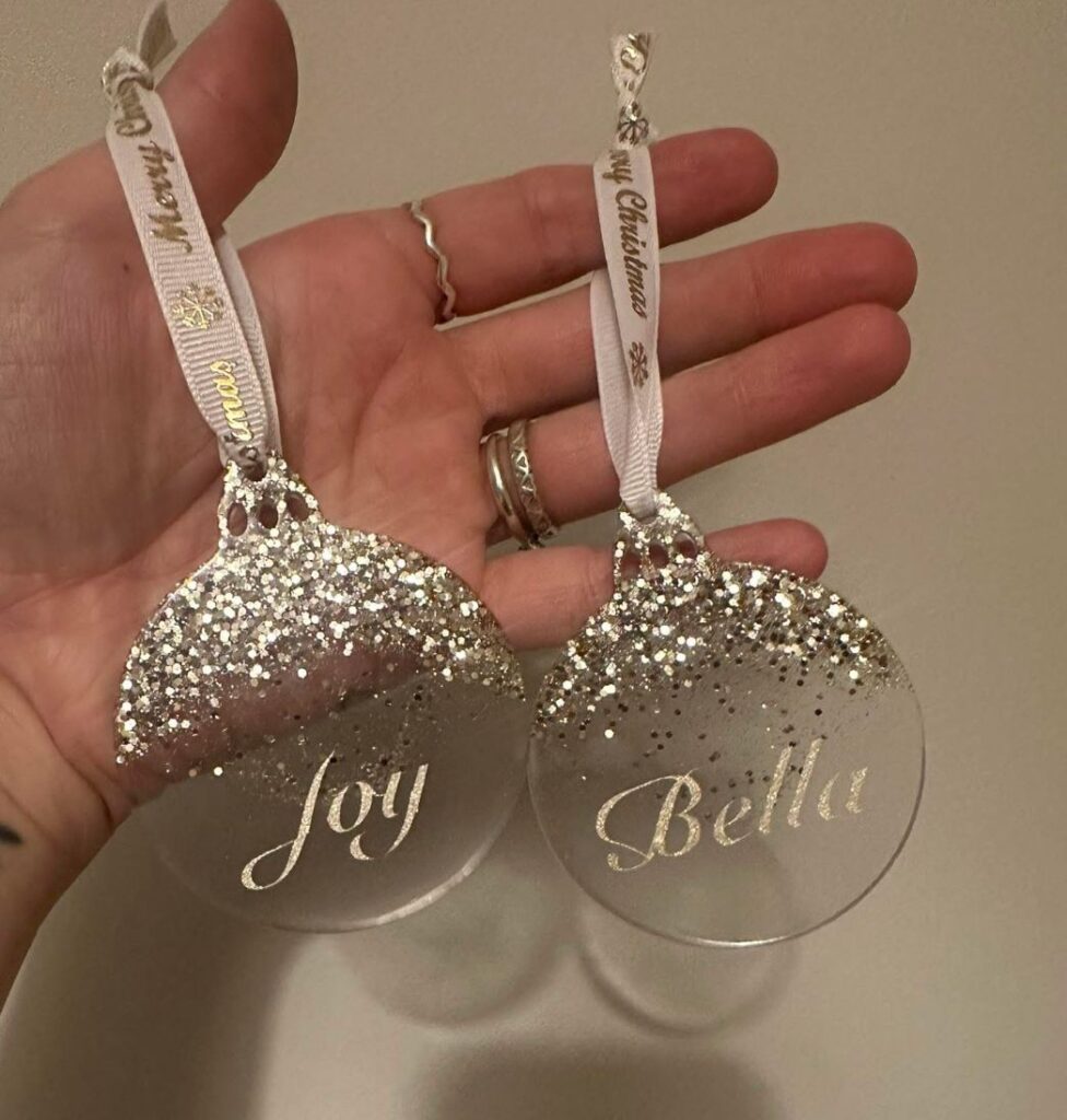 Holiday-Ornaments-Cricut-crafts-to-make-and-sell