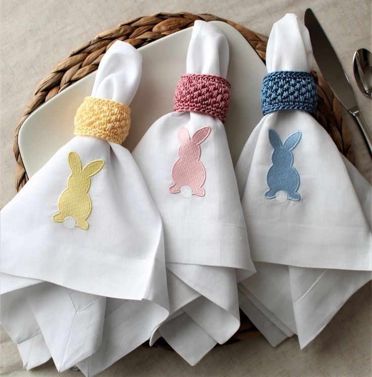 Use-Cloth-Napkins--Easter-Party-Ideas-for-Hosts-Who-Hate-Stress