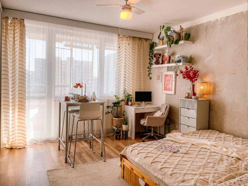 Read more about the article DIY Room Decor Ideas on a Budget That Make Your Space Feel Warm and Lived-In