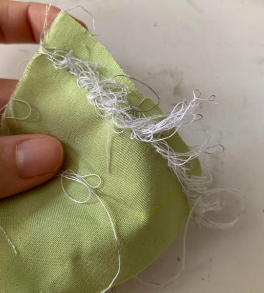 Fabric-Bunching-Under-the-Needle-sewing-hacks
