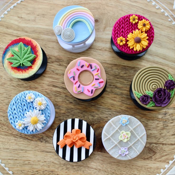 Phone-Grips-or-Accessories.