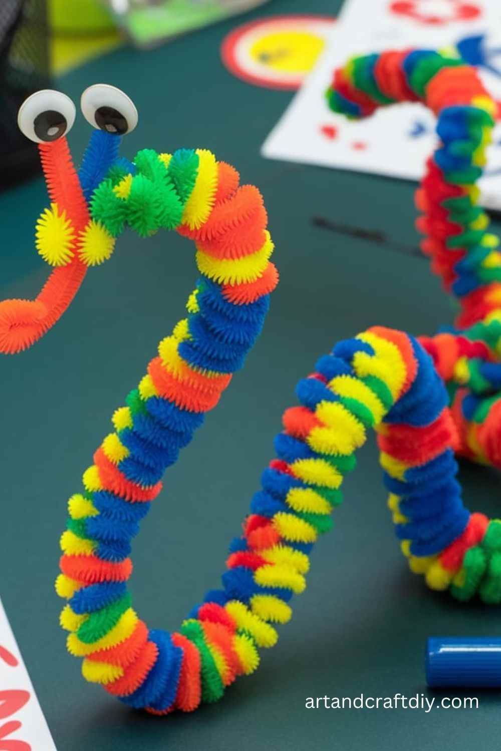 Pipe-Cleaner-Snake.