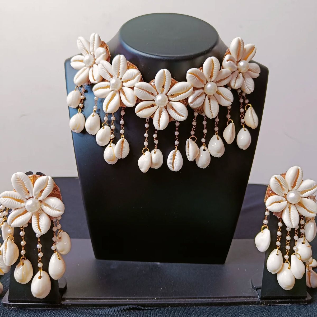 Polynesian-Lava-Lava-Shell-Accessories-Oceani