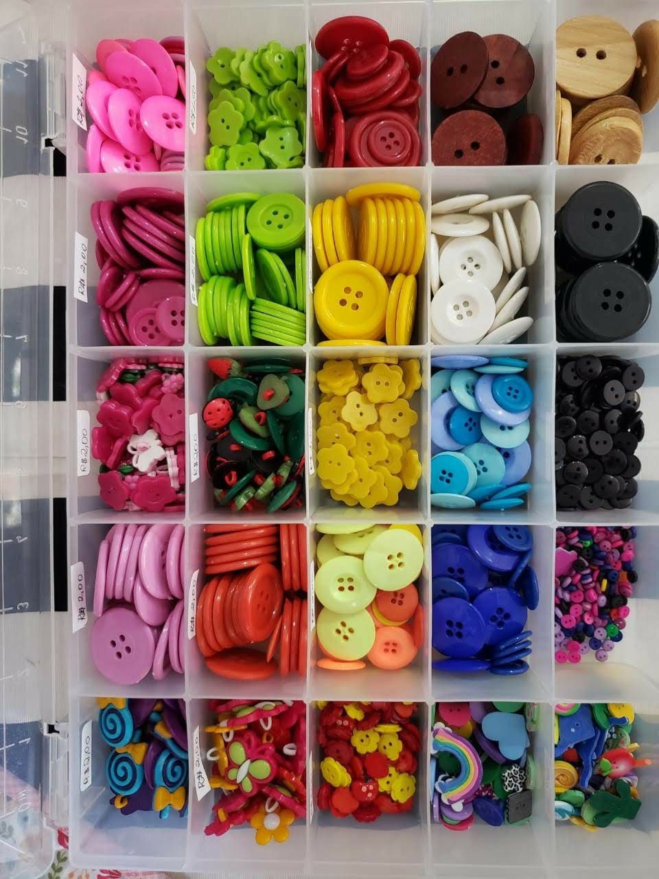 Button-Sorting-And-Color-Collage-Boards.