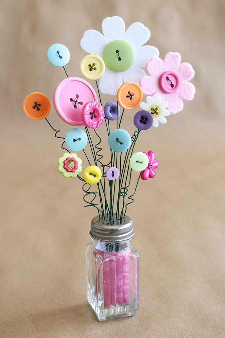 Decorative-Jars-Or-Candle-Holders.-cloth-button-crafts