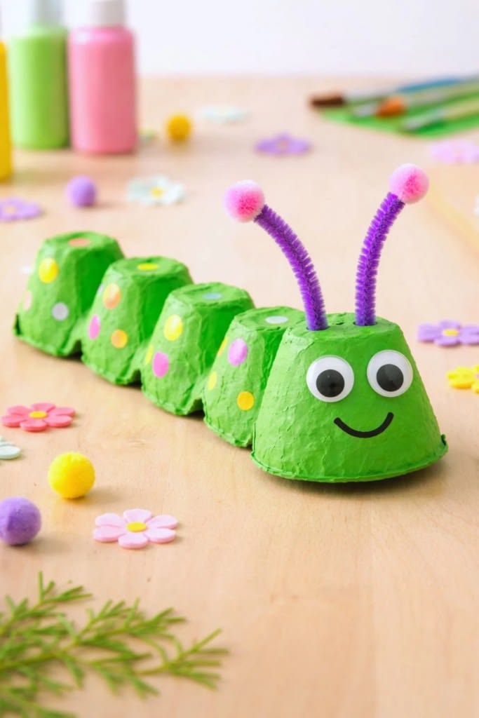 EGG-CARTON-CATERPILLAR.
