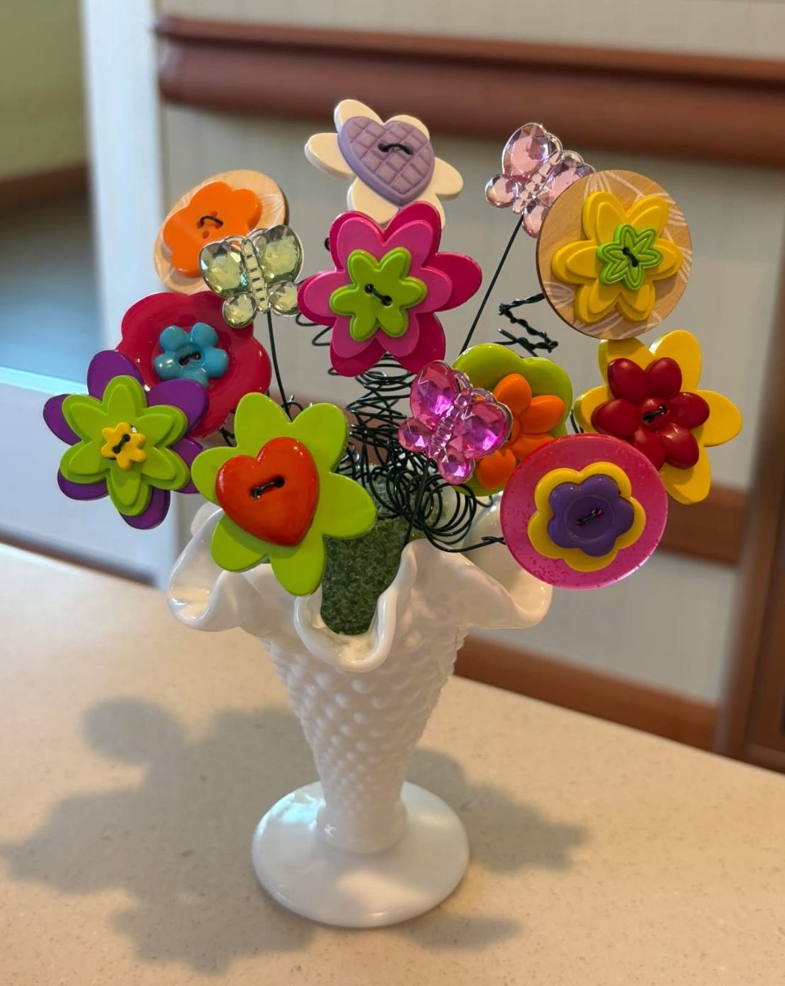 Table-Decor-Accents-cloth-button-crafts
