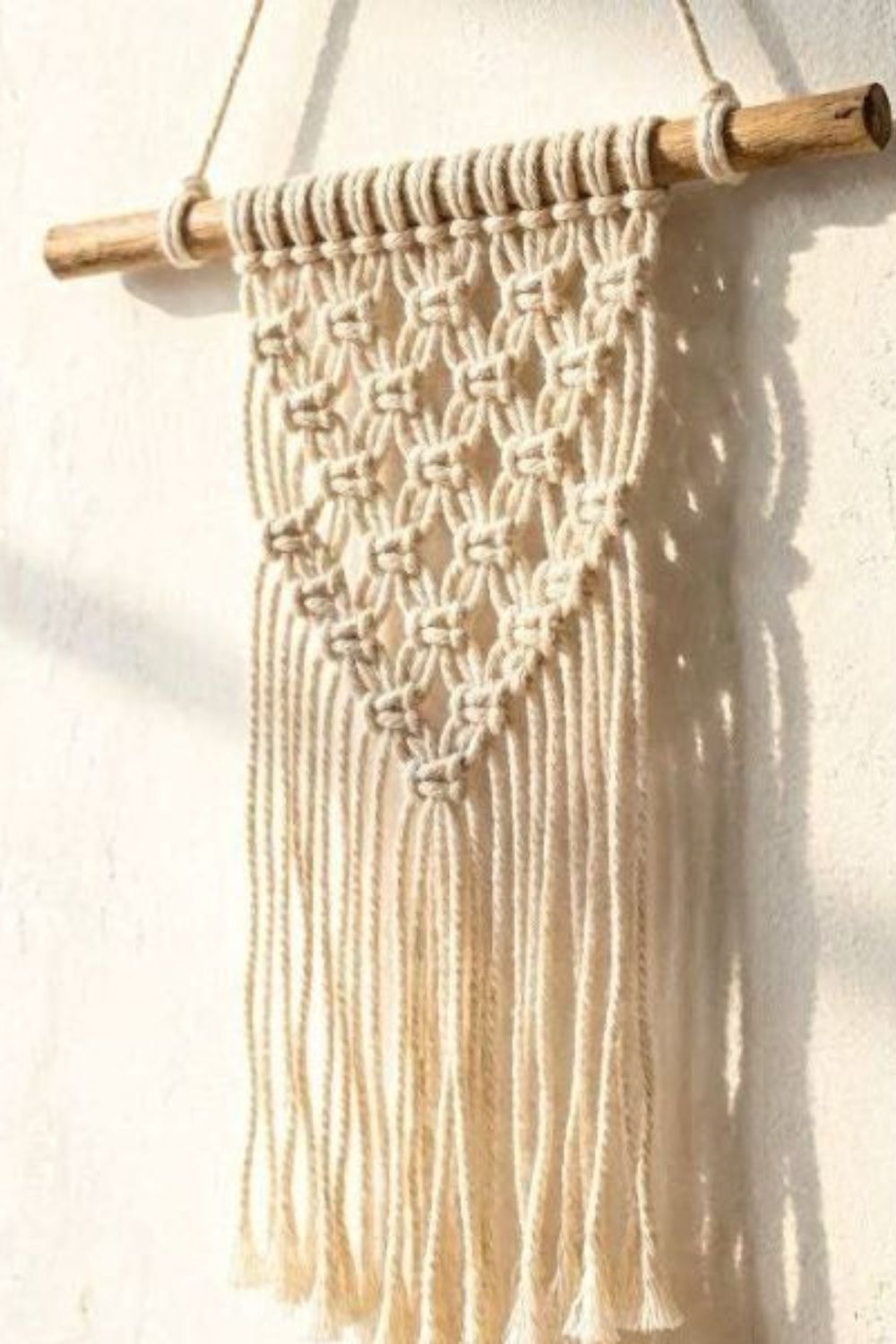 A-Brief-History-of-Macrame