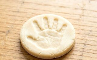 Salt-Dough-Handprint-Keepsake-for-Babies