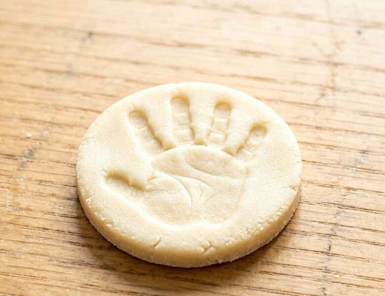 Salt-Dough-Handprint-Keepsake-for-Babies