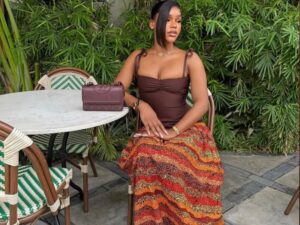 Read more about the article How to Style Cultural Prints in Modern Outfits (Without Looking Old-Fashioned)