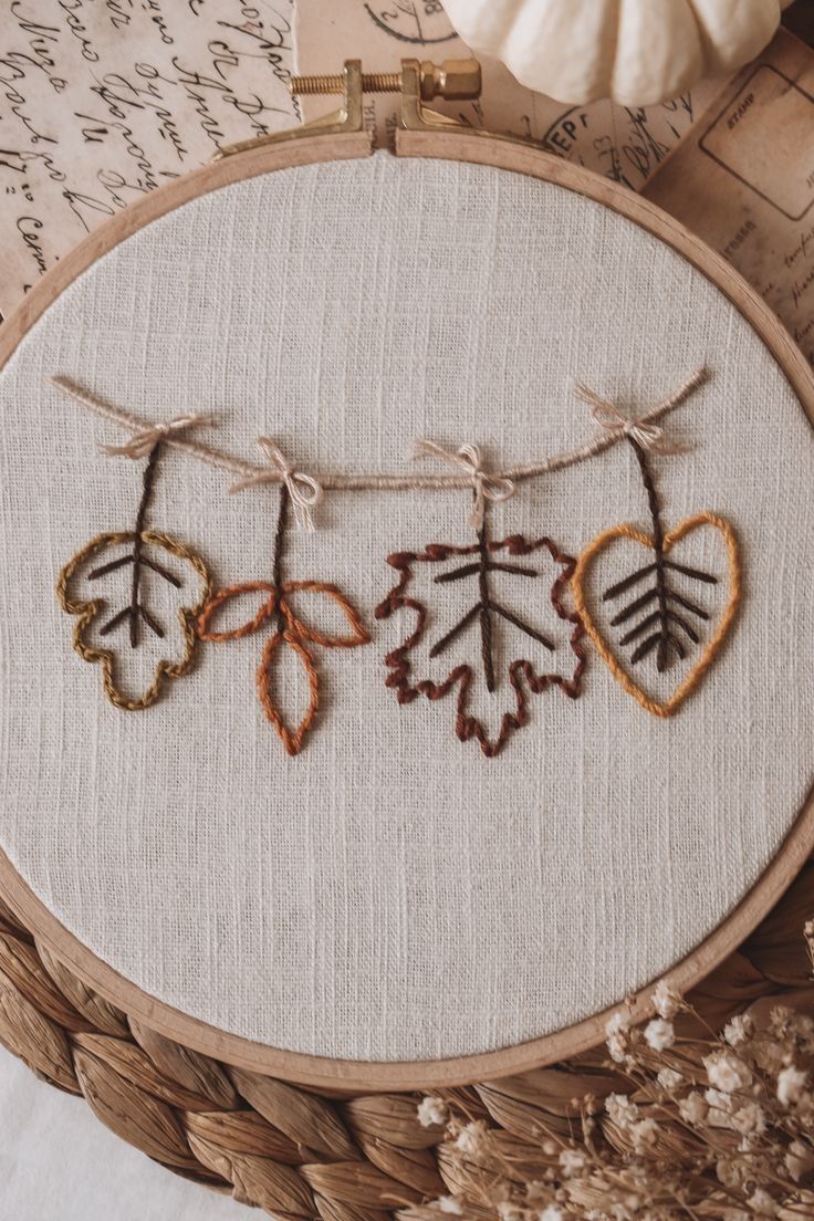 Embroidered-Hoop-Art.