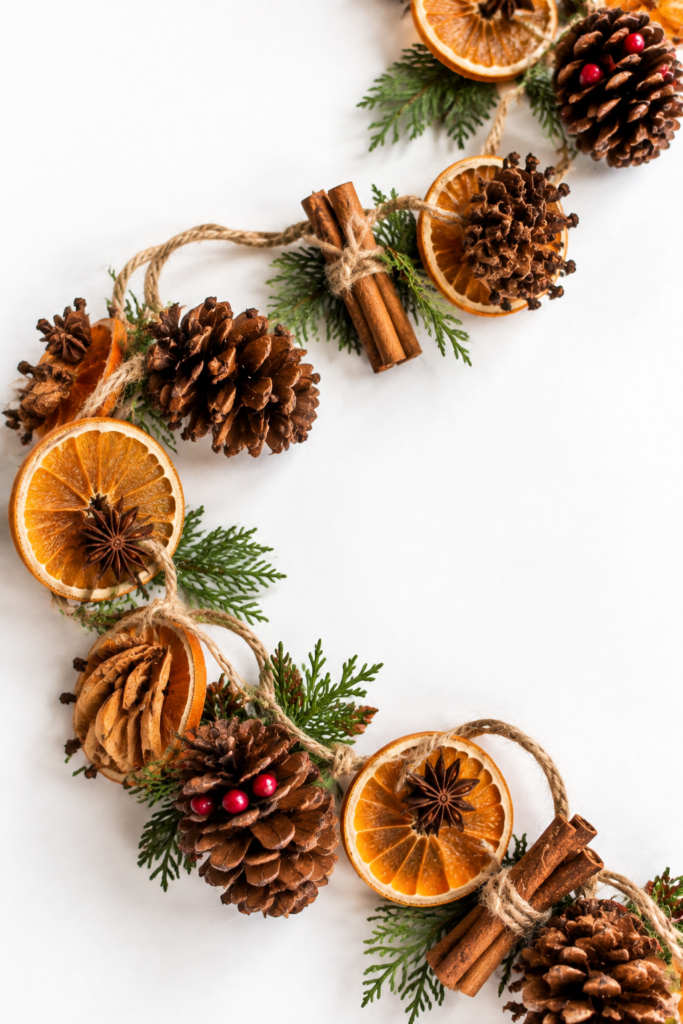 Rustic-Citrus-and-Pinecone-Holiday-Garland.