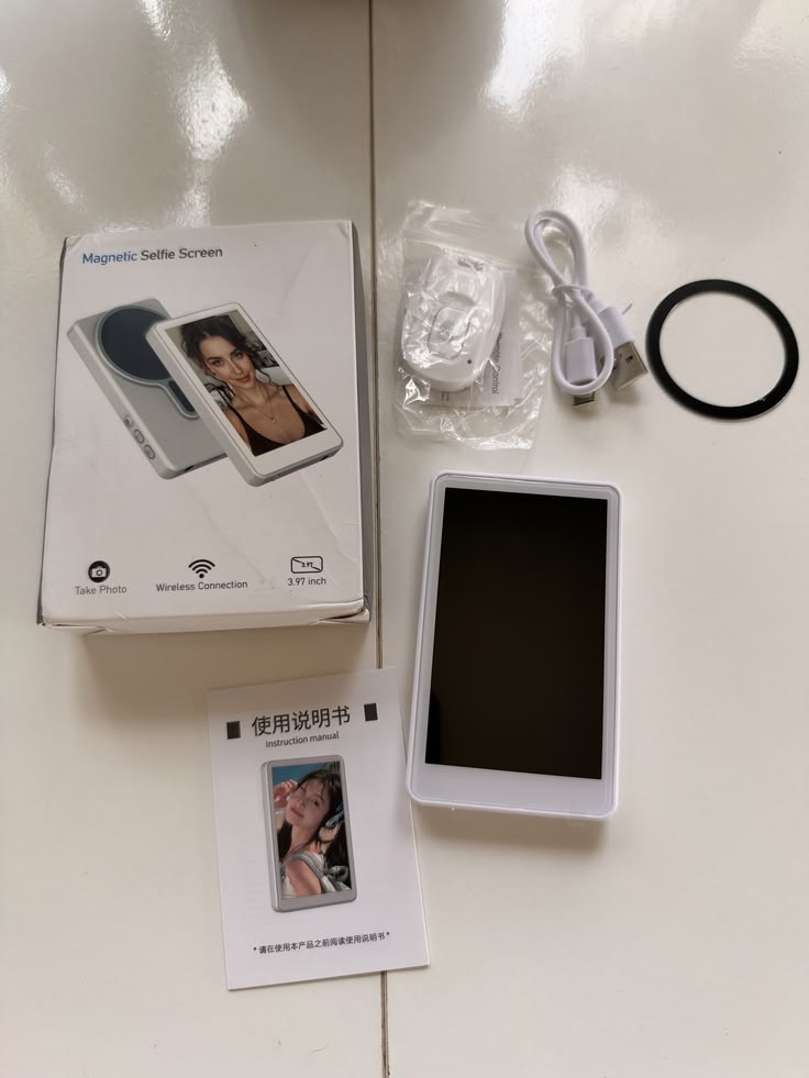 Compact-Digital-Photo-Frame