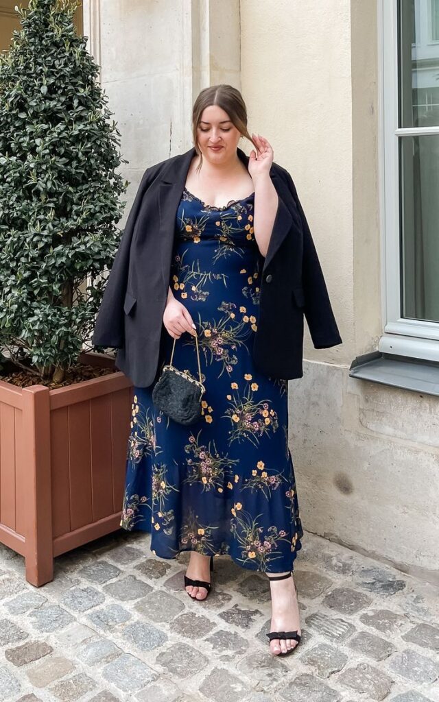 plus-size-Longline-Blazer-Over-a-Simple-Dress